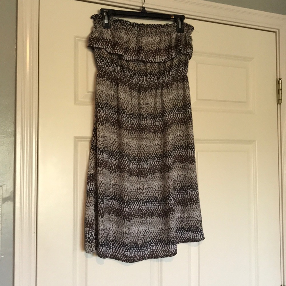 Strapless, short dress